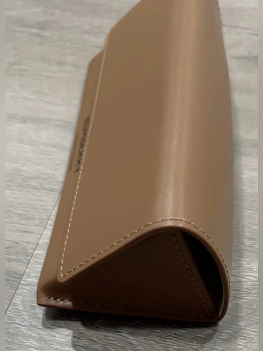 Authentic Burberry London England Brown Leather Triangular Glasses Sunglass Case